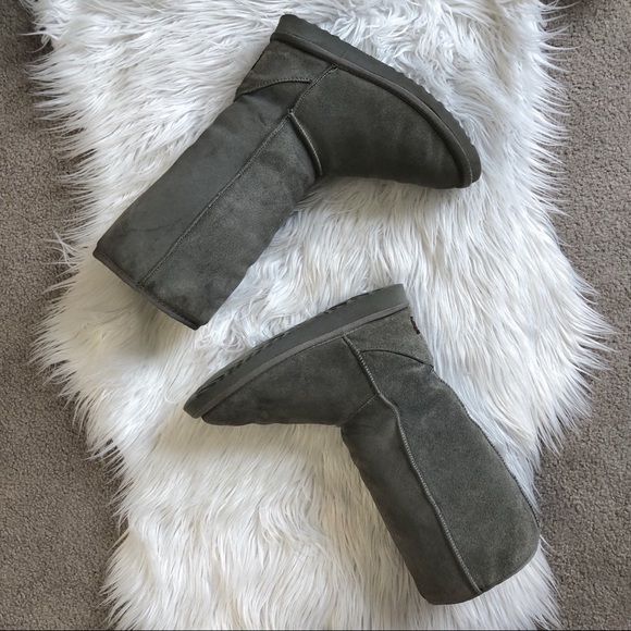UGG Shoes - Tall gray UGGS